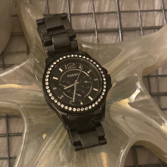 Fossil watch with bling - Picture 4 of 6